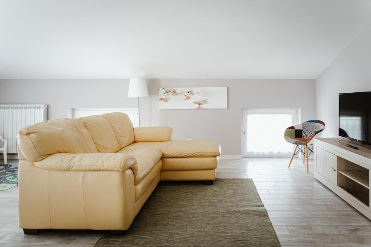 Minerva Holiday Home Манерба дел Гарда Екстериор снимка